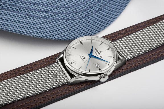 C029.807.11.031.02 שעון יד סרטינה מסדרת די אס 1 אוטומטי לגברים | מגיע כסט עם רצועת עור נוספת | חלון אחורי שקוף | 5 שנים אחריות | CERTINA DS-1 Powermatic 80 C029.807.11.031.02 · Men';s