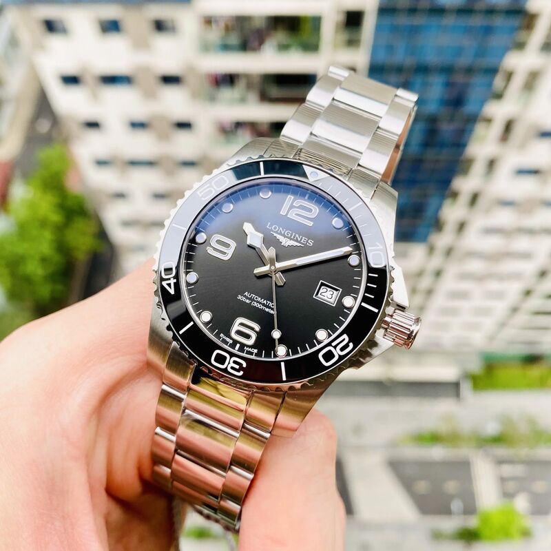 L3.782.4.56.6 שעון יד לונגין אוטומטי לגברים יד 2 במצב מצויין | לוח שחור באזל קרמי | סט מלא עם קופסא ותעודות | שנה אחריות | Longines L37824566 Steel HydroConquest 43mm