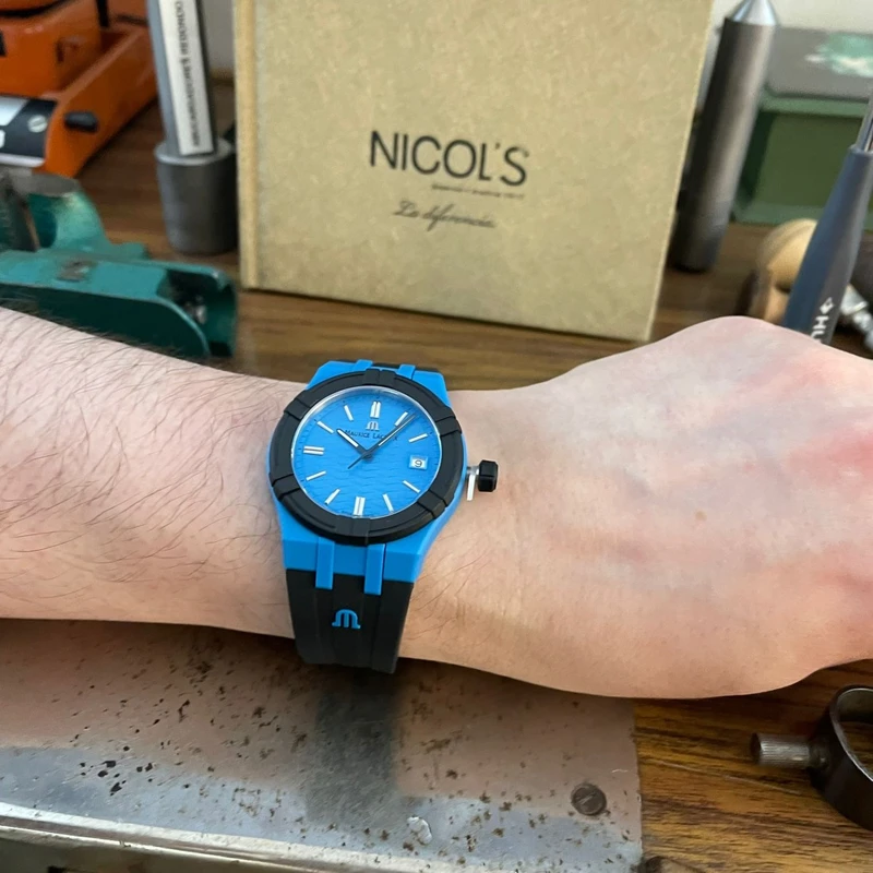 AI2008-80080- 300-0 שעון מוריס לקרואה שחור כחול מסדרת אייקון טייד | זכוכית ספיר | שווצרי לגברים | מלאי מוגבל | שנתיים אחריות | Maurice Lacroix Aikon Quartz Watch | AI2008-80080-300-0