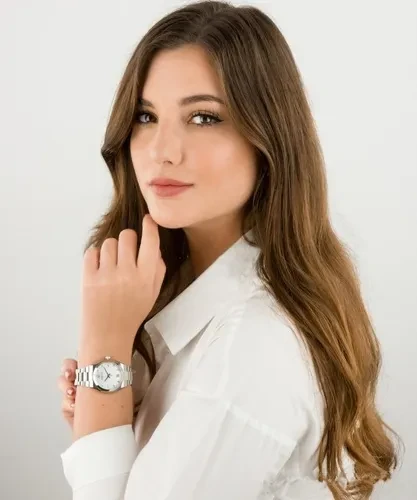 96P218 שעון יד בולבה לאישה | דגם חדש בלוח פנינה משובץ 8 יהלומים | שעון אלגנטי יוקרתי כולל שנתיים אחריות | מלאי מוגבל | Bulova Women';s Surveyor Stainless Steel Diamond Dial 96P218