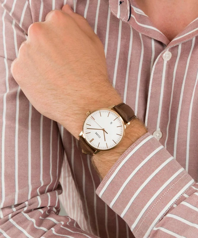 CW0101501002 שעון אלגנטי לגברים של קלוז | דגם רוז גולד ברצועת עור חומה קלאסית | לוח בהיר עם תאריכון | שנתיים אחריות יבואן רשמי | Cluse Brown Aravis Watch CW0101501002