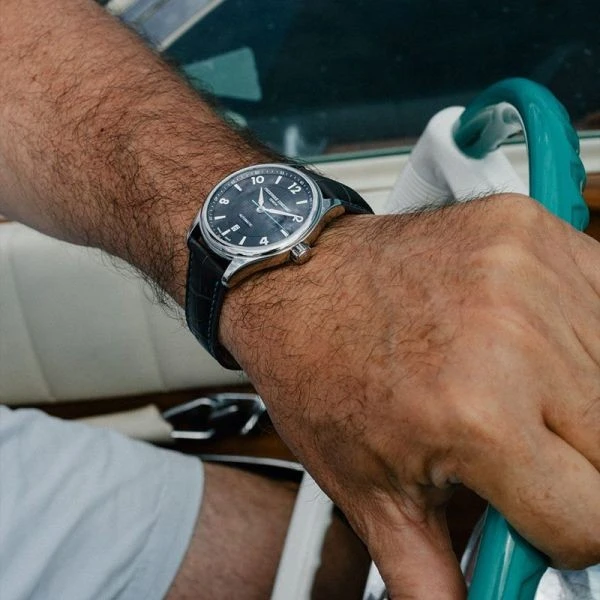 FC-303RMB5B6 שעון יוקרה של פרדריק קונסטנט מהדורה מוגבלת לגברים | מנגון אוטומטי בלוח מיוחד עם רצועת עור | קופסא מיוחדת ושנתיים אחריות | Frederique Constant Runabout FC-303RMB5B6