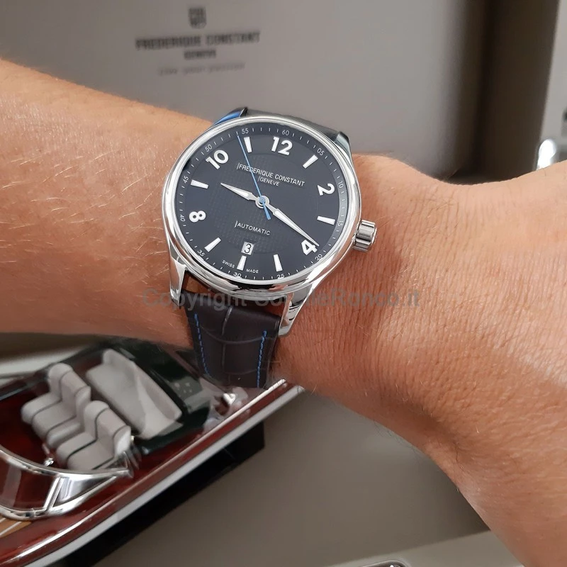 FC-303RMB5B6 שעון יוקרה של פרדריק קונסטנט מהדורה מוגבלת לגברים | מנגון אוטומטי בלוח מיוחד עם רצועת עור | קופסא מיוחדת ושנתיים אחריות | Frederique Constant Runabout FC-303RMB5B6