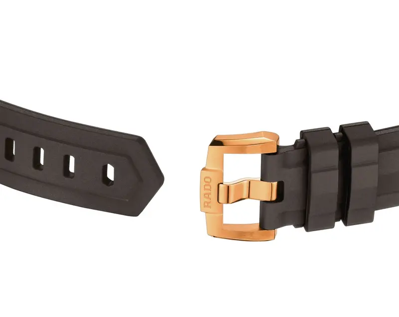 R62813130 | R32281309 שעון ראדו יבואן רשמי לגברים | דגם חדש מסדרת הייפרכרום | דגם ספורט אלגנטי ברצועת סיליקון חומה | לוח חום זרחני | Rado Hyperchrome Brown Dial Rubber Strap Watch R32281309