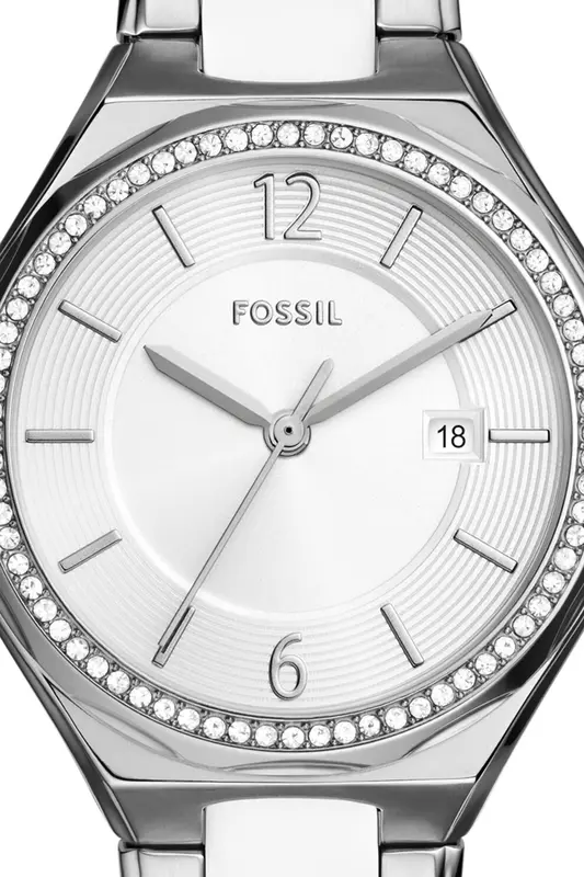 BQ3954 שעון פוסיל חדש לנשים | דגם כסוף בלוח לבן | משובץ זרקונים בבאזל | שעוני אופנה לאישה | שנתיים אחריות | Eevie Three-Hand Date Stainless Steel Watch - BQ3954