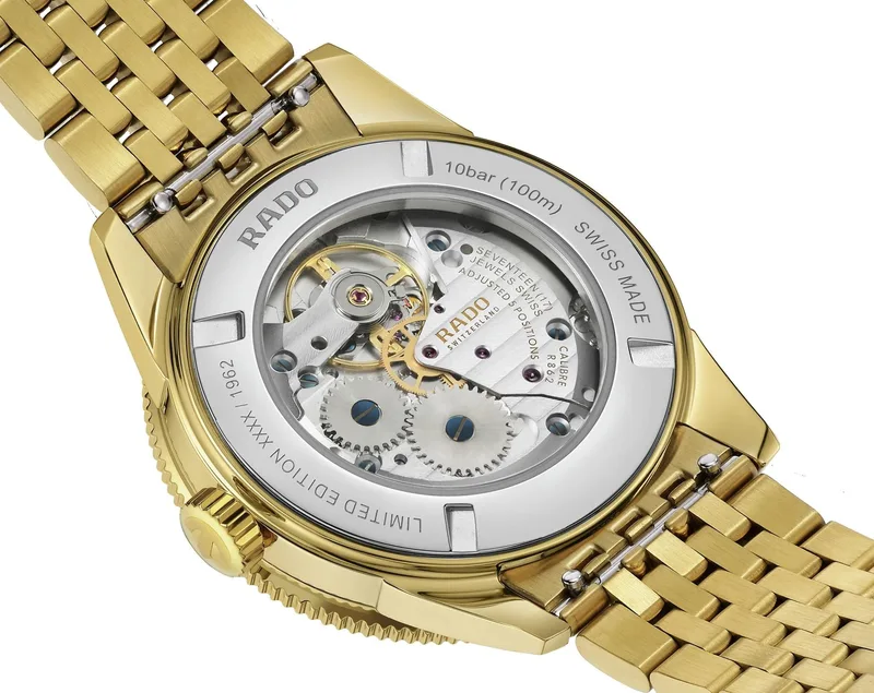 R-61933501 | R32193018 שעון ראדו במהדורה מוגבלת | דגם עם 2 רצועות להחלפה מהירה | מנגנון מכני וורלד טיימר | 100 מטר | 5 שנים אחריות יבואן רשמי | Rado Captain Cook Over-pole Limited Edition R32193018