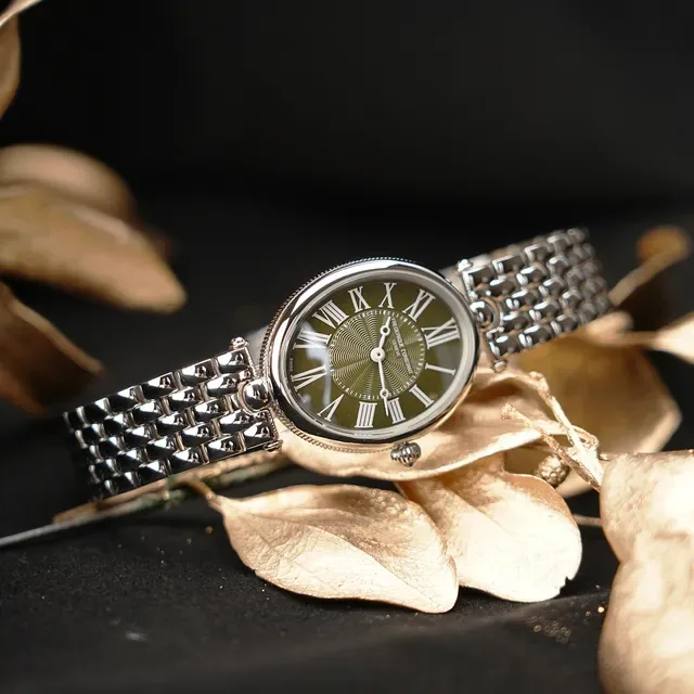 FC- 200KMPW2V6B שעון מיוחד לאישה של פרדריק קונסטנט שווייץ | דגם אובלי בלוח מאד מיוחד פנינה ירוק רומי | מלאי מוגבל | שנתיים אחריות יבואן רשמי | Classics Art Deco Oval FC-200MPW2V6B